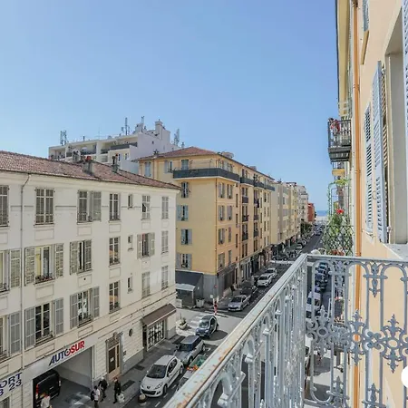 Apartment Studio 5 Minutes Walk From The Sea